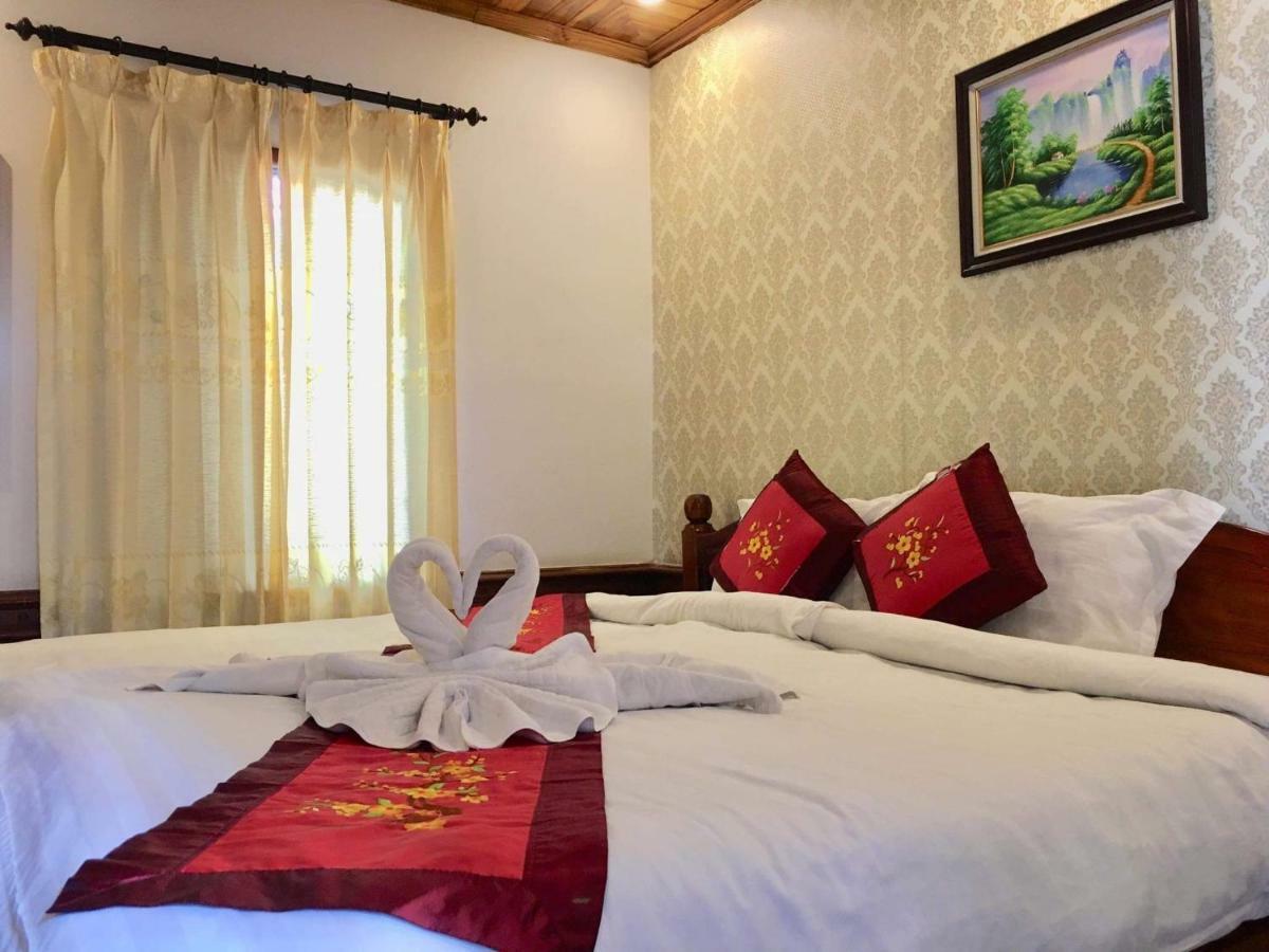 วิไลวรรณ เพลซ เฮาส์ Hotel หลวงพระบาง ภายนอก รูปภาพ